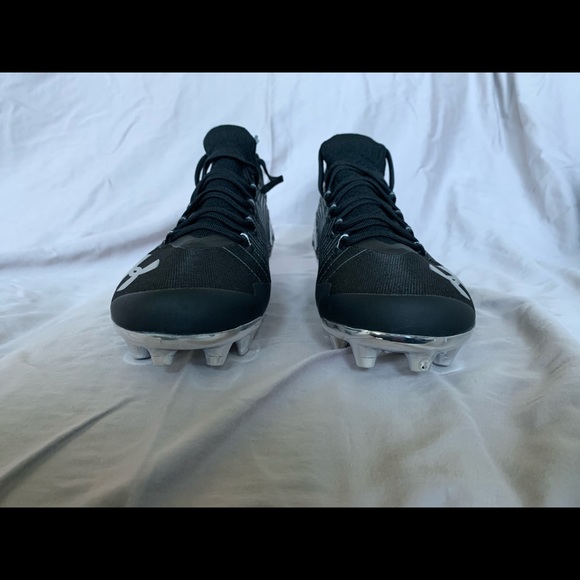 Under Armor Spotlight MC Football cleats - Picture 2 of 3